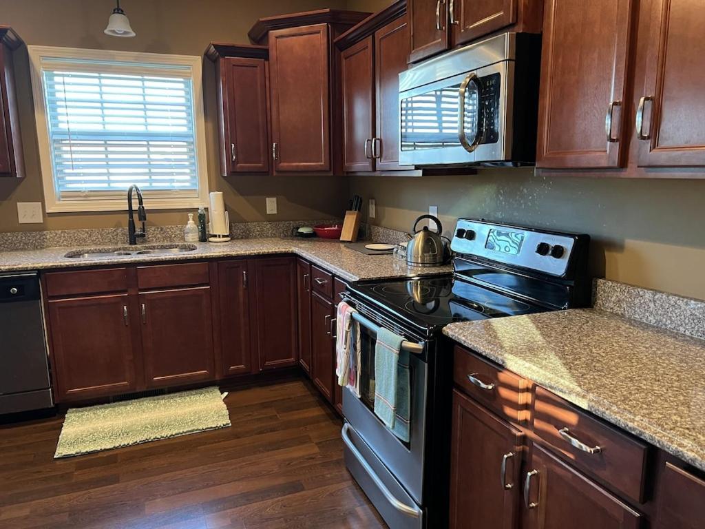 Five Stars Luxury Home Clarksville Esterno foto