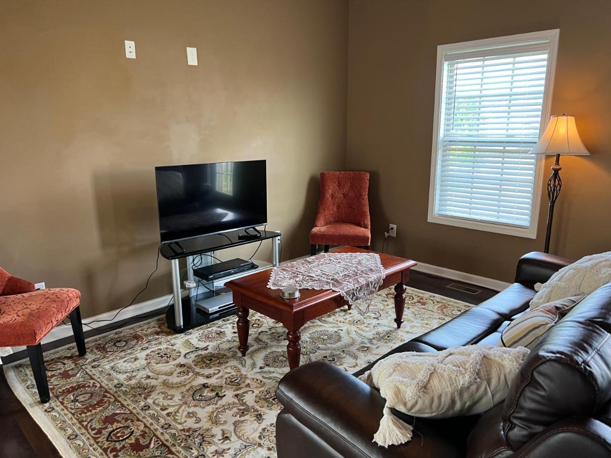 Five Stars Luxury Home Clarksville Esterno foto