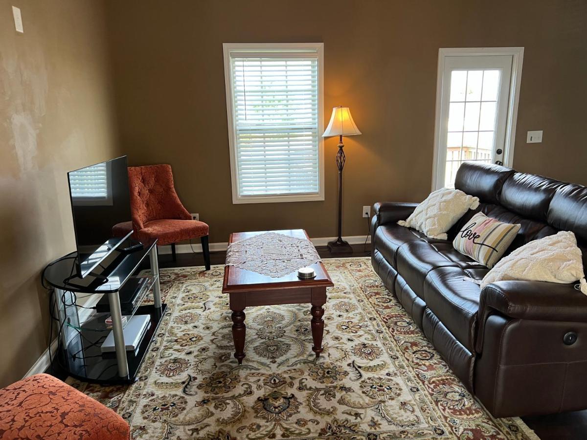 Five Stars Luxury Home Clarksville Esterno foto