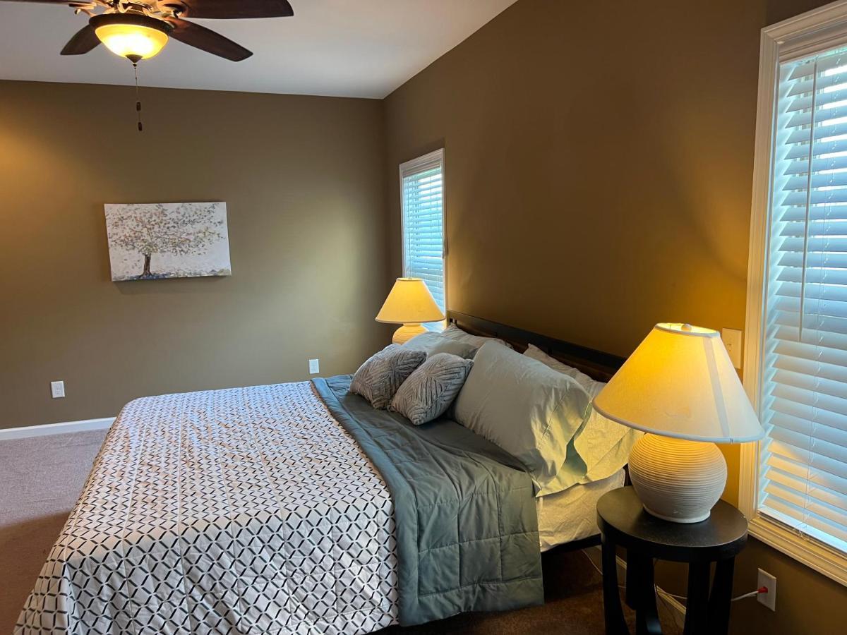 Five Stars Luxury Home Clarksville Esterno foto